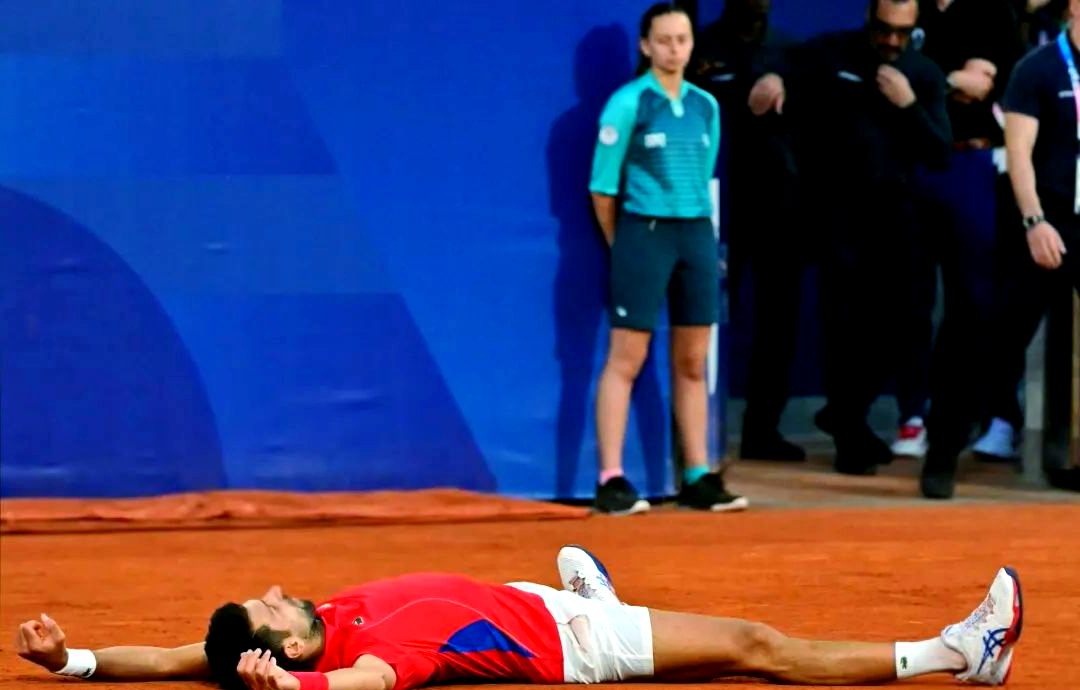 体育官方应用-德约科维奇新星险胜表现突出，勇士前途光明！再创辉煌时刻(德约科维奇13不敌新星波佩林)