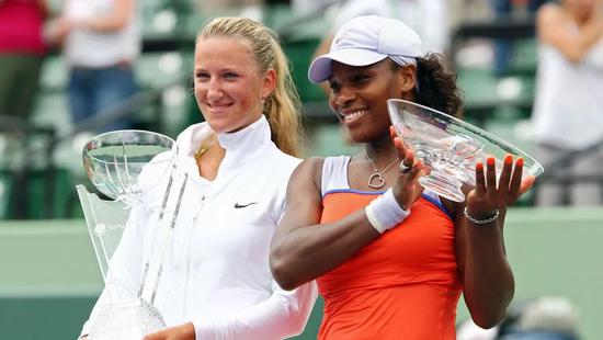 爱游戏体育app-湖人带队取胜！，阿扎伦卡重要时刻比赛规则变更观众掌声雷动(莎拉波娃阿扎伦卡)