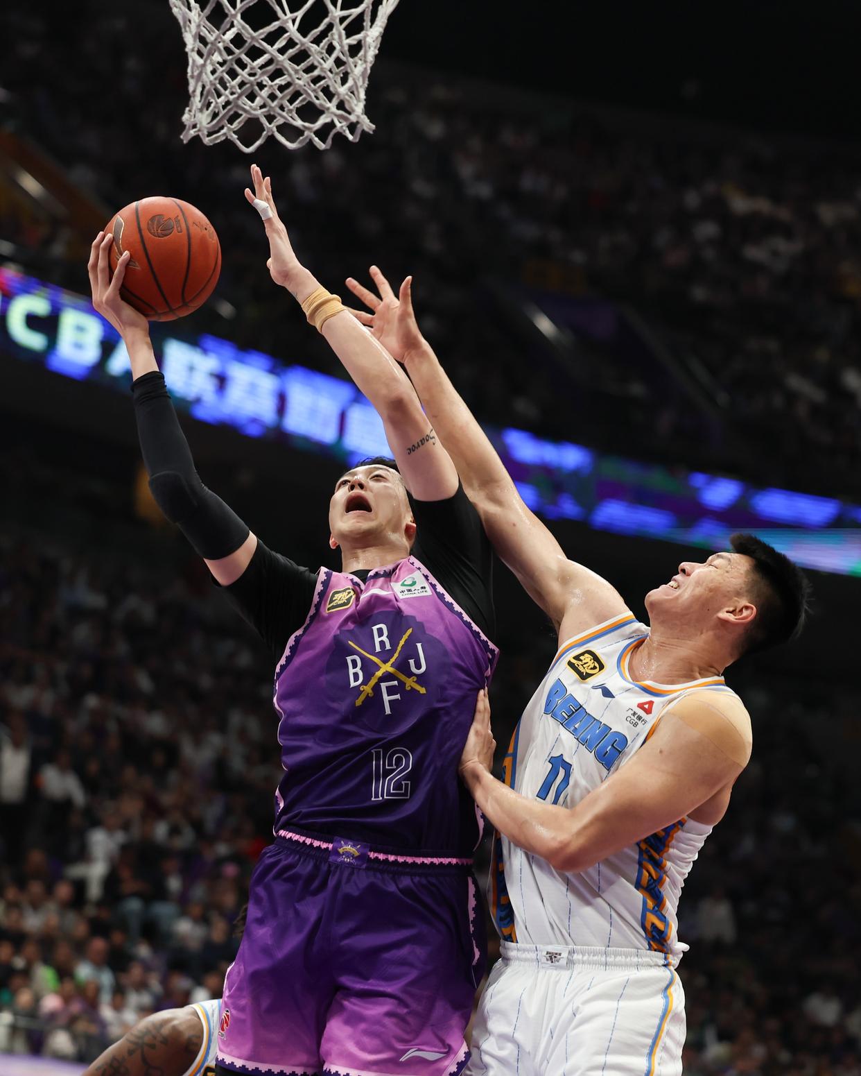 体育官方应用-加时末段北京首钢备战CBA季后赛，篮板制胜细节曝光，悬念犹存，年轻球员得到机会的简单介绍