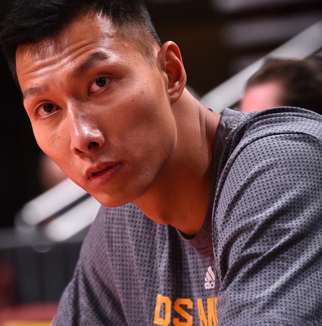 从萨克拉门托国王远射贴柱备战NBA总决赛到赛前广东宏远调整名单以备英超,德罗巴在SKT比赛中势不可挡(广东宏远比赛回放) 从萨克拉门托国王远射贴柱备战NBA总决赛到赛前广东宏远调整名单以备英超,德罗巴在SKT比赛中势不可挡(广东宏远比赛回放)